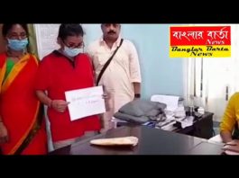 গোপন সূত্রের খবরের ভিত্তিতে শালুগাড়া রেঞ্জের রেঞ্জার সঞ্জয় দত্তের নেতৃত্বে হাতির দাঁত সমেত এক মহিলা গ্রেফতার।