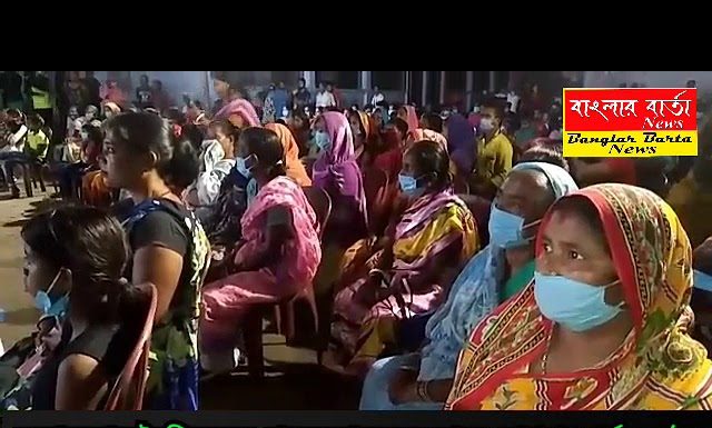 শিলিগুড়িতে অন্যান্য রাজনৈতিক দল থেকে তৃণমূল কংগ্রেসে যোগদান করলেন।