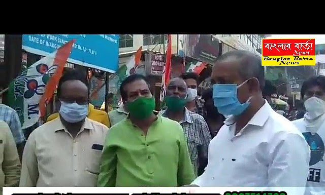 অসম্পূর্ণ কাজ পরিদর্শন করলেন পর্যটন মন্ত্রী গৌতম দেব।