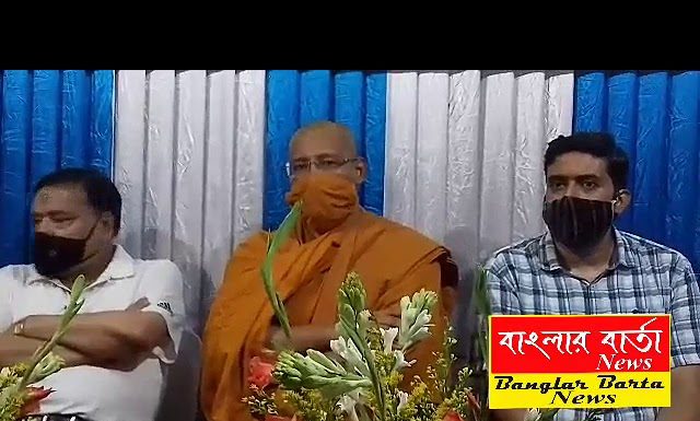 শিলিগুড়ি 13 নম্বর ওয়ার্ডের ওয়ার্ড কো-অর্ডিনেটর মানিক দে’র উদ্যোগে বয়স্কদের সেট সমেত সিটের শুভ উদ্বোধন হলো।