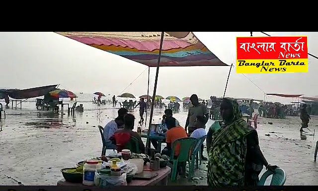 দীঘার উদয়পুর বিচে চলছে মদ্যপানের বিরুদ্ধে পুলিশি অভিযান।