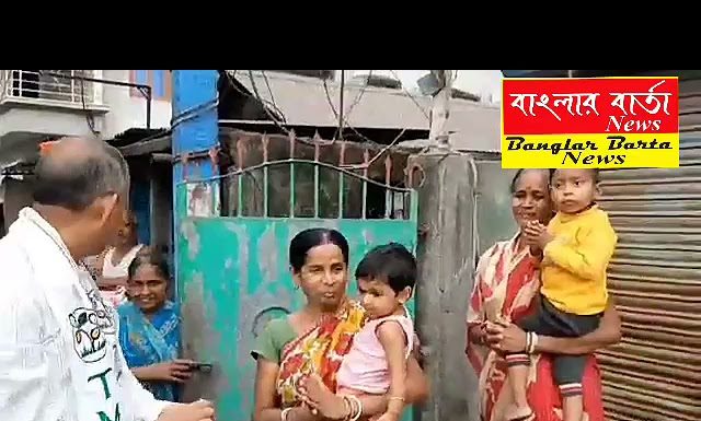 জনসংযোগ ভোট প্রচারে গৌতম দেব।