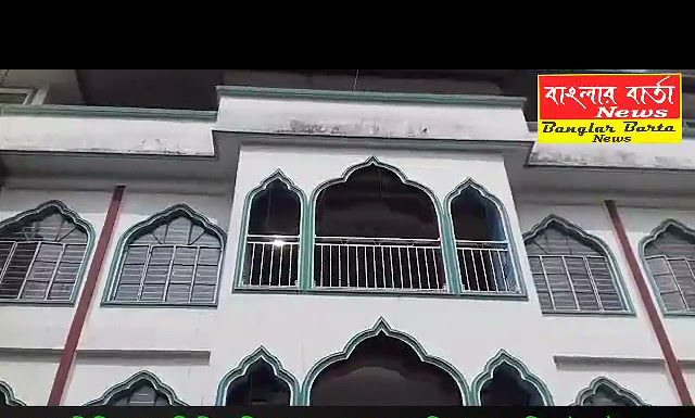 স্বাস্থ্যবিধি মেনে শিলিগুড়ি আশরাফ নগর মসজিদে পবিত্র ঈদের নামাজ পড়া হলো।