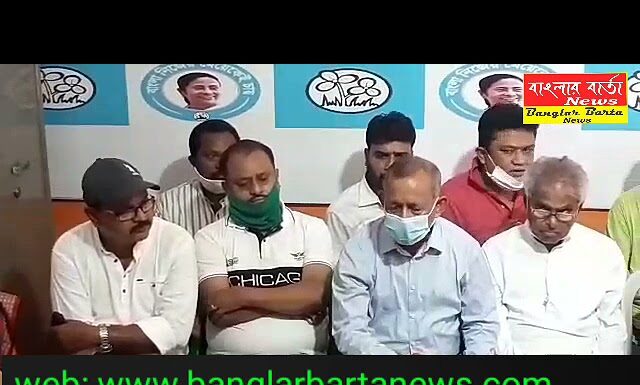 শিলিগুড়ি 28 ও 32 নম্বর ওয়ার্ডের প্রাক্তন দুই বাম কাউন্সিলর আজ তৃণমূল কংগ্রেসে যোগদান করলেন।