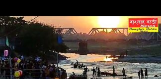 শিলিগুড়ি লালমোহন মৌলিক নিরঞ্জন ঘাটে দশমীতে প্রতিমা নিরঞ্জন পর্ব চললো।