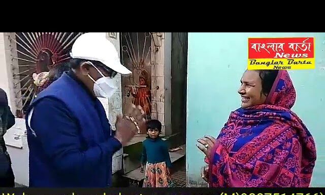 শিলিগুড়ি 12 নম্বর ওয়ার্ডে তৃণমূল কংগ্রেস প্রার্থী বাসুদেব ঘোষ ভোট প্রচারে।