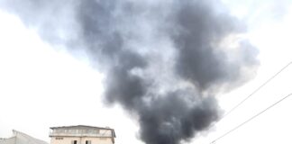 শিলিগুড়ির বানেশ্বর মোড় এলাকায় ভোলানাথ পাড়ায় ক্যামিকেল ফ্যাক্টরিতে ভয়াবহ অগ্নিকাণ্ড।