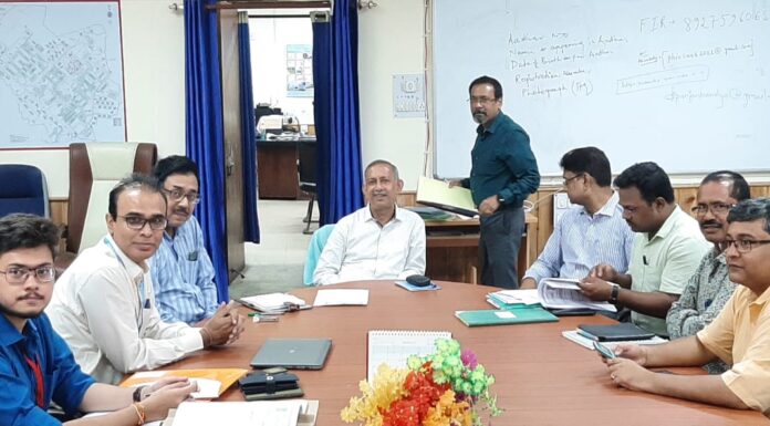 উত্তরবঙ্গ মেডিক্যাল কলেজ ও হাসপাতালে নাইসেড (NICED) কর্তৃপক্ষের সাথে বৈঠকে গৌতম দেব।