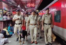 স্বাধীনতা দিবসের প্রাক্কালে নিউ জলপাইগুড়ি স্টেশনে চলছে পুলিশের নাকা চেকিং
