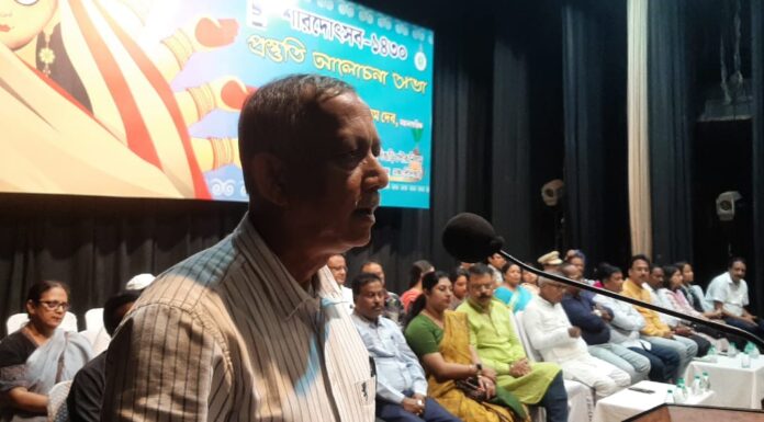 মেয়র গৌতম দেবের উপস্থিতিতে আগামী দূর্গা পূজার প্রস্তুতি শিলিগুড়ি দীনবন্ধু মঞ্চে।