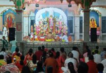 মহা অষ্টমীর পূজো চলছে শিলিগুড়িতে।