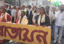 শিলিগুড়ি তিন নম্বর ওয়ার্ড উৎসবে মেয়ের গৌতম দেব।