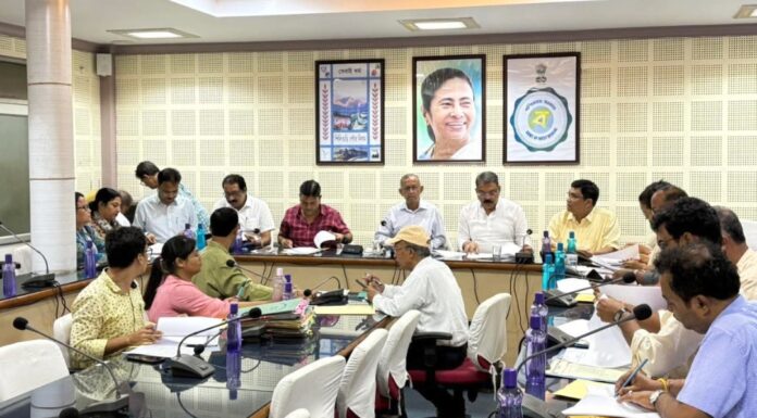 শিলিগুড়ি পুরনিগমের সভাকক্ষে মেয়র পারিষদ মন্ডলীর বৈঠক।