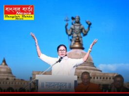 শিলিগুড়িতে মহাকাল মন্দিরের শিল্যান্যাস অনুষ্ঠানে মুখ্যমন্ত্রী।