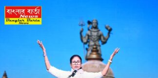 শিলিগুড়িতে মহাকাল মন্দিরের শিল্যান্যাস অনুষ্ঠানে মুখ্যমন্ত্রী।