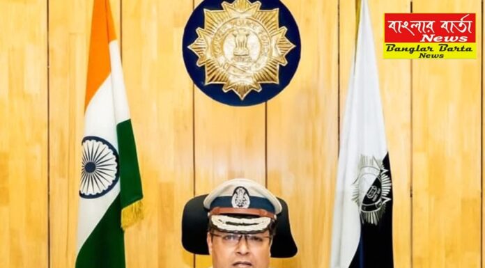 কলকাতা পুলিশ কমিশনার হিসেবে দায়িত্বভার গ্রহন করলেন সুপ্রতিম সরকার(IPS)