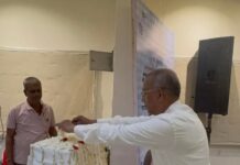 মাতৃভাষা দিবসে রামকিঙ্কর হলে মেয়র গৌতম দেব।