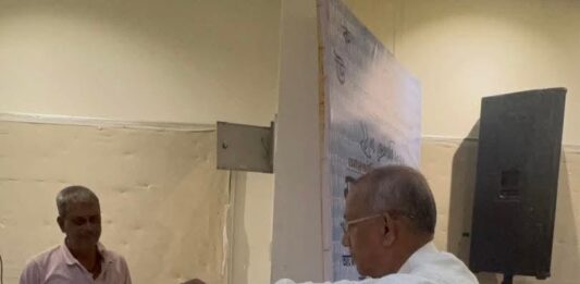 মাতৃভাষা দিবসে রামকিঙ্কর হলে মেয়র গৌতম দেব।