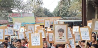 শিলিগুড়ি আদালত চত্বরে বিক্ষোভ।