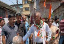 শিলিগুড়ি 29 নম্বর ওয়ার্ড নির্বাচনী প্রচারে গৌতম দেব।